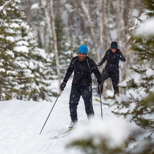 No matter where you are in the province, you’re never far from winter fun. Recapture the magic of snow days at one of these first-rate ski and snowshoe locations.