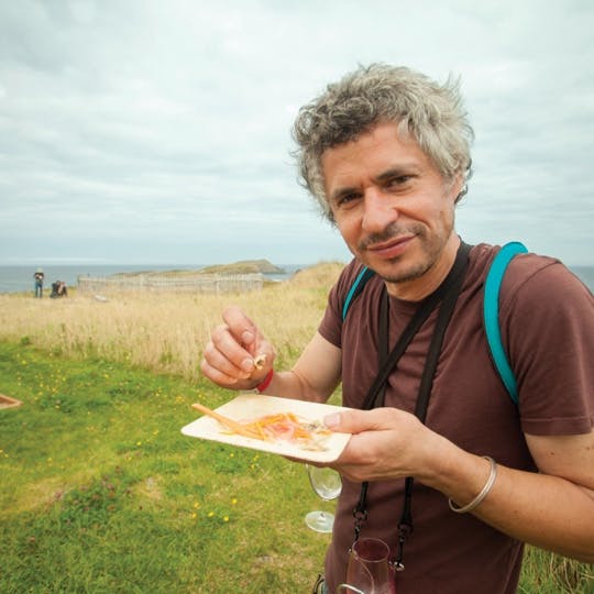 This annual food hike begins in Elliston and loops along the winding coastal roads of Maberly. Along the 5-kilometre hike are some of Canada’s best chefs serving delicious dishes, honouring native ingredients and traditional favourites.